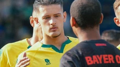 "En Indonesia soy una estrella, me siento Cristiano Ronaldo"