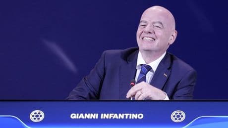 Zehn Jahre nach der Razzia: Machtlos gegen die Infantino-FIFA