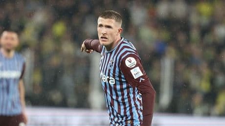 Lundstram kamptan ayrıldı