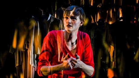 Festival d’Avignon : La Sœur de Jésus-Christ, un stupéfiant travelling théâtral