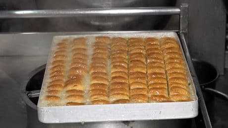 Ustasından bayram baklavasının tarifi: Hamur incecik açılacak, kaliteli malzeme kullanılacak