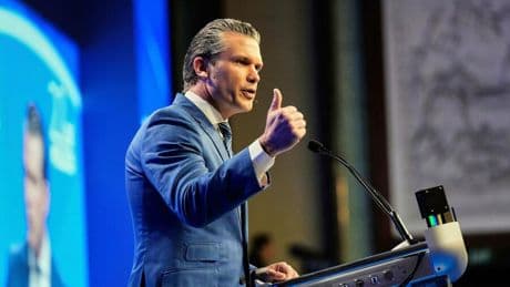 USA-China-Konflikt: Hegseth in Singapur: „Wenn Abschreckung scheitert, sind wir bereit zu kämpfen“