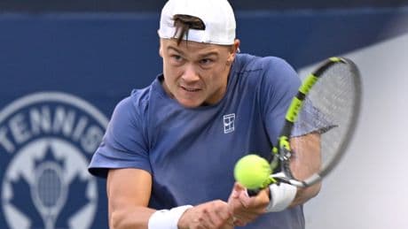 Tennis star Holger Rune tried to pick up married Veronika Kudermetova — and it did not go well