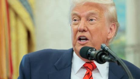 "C'est une honte": Donald Trump espère que l'escalade entre l'Inde et le Pakistan "se terminera rapidement"
