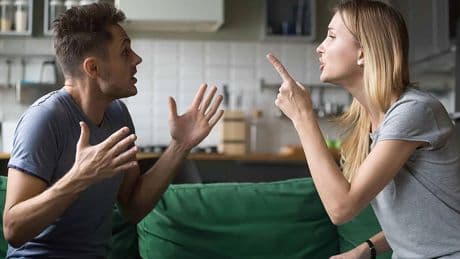 Eşine o kelimeyle hakaret etti, mahkeme boşanma gerekçesi saydı! Evlilikleri sadece 14 gün sürdü