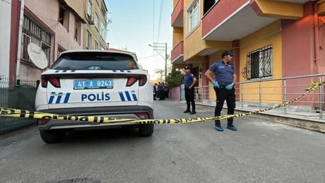 Kocaeli’de Dursune Bilgili ve 5 yaşındaki kızı ölü bulundu