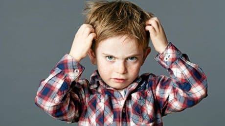 Klassenclown oder Streber? Kind könnte narzisstische Züge haben
