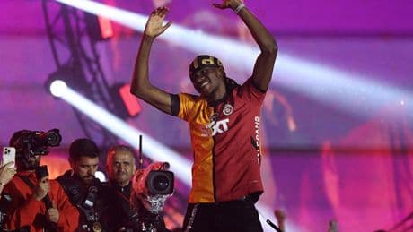 Galatasaray'da taraftarlardan Victor Osimhen'e çağrı: Bizimle kal
