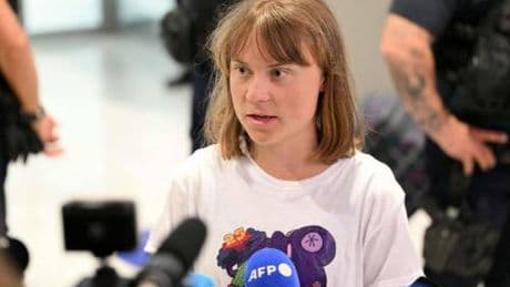 "Divorata dai cannibali": il commento choc del regista horror su Greta Thunberg