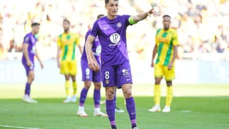Mercato : Toulouse perd son capitaine Vincent Sierro, qui file en Arabie saoudite