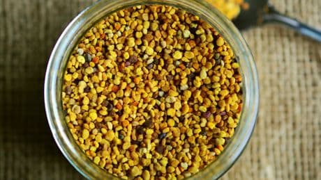 Ideas fáciles para tomar polen de abeja y disfrutar de sus beneficios reales