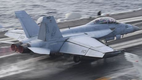 Nach Huthi-Angriff - 60-Mio.-Kampfjet der USA stürzt ins Rote Meer