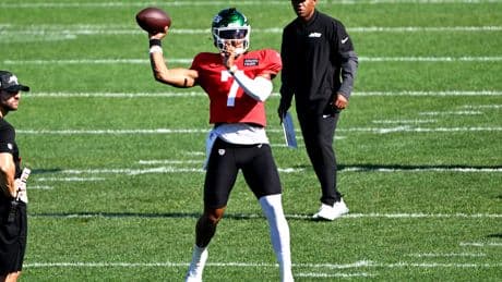 Justin Fields ‘limited the way we wanted him to be’ in latest Jets step after foot injury