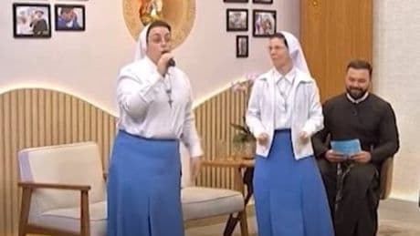 Le Sister Act brasiliane che si scambiano il segno di pace (ballando)