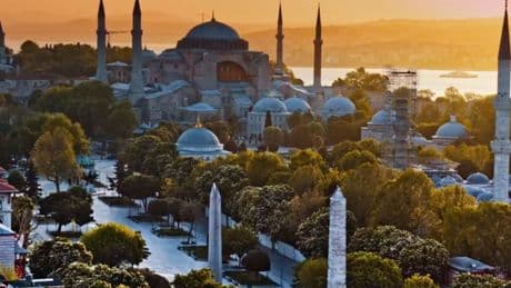 AK Parti'den Ayasofya Camii paylaşımı: Ezan sesi hiçbir zaman eksilmeyecek