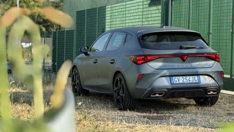 Cupra Leon e-Hybrid 272 CV: sportiva elettrificata dal doppio carattere