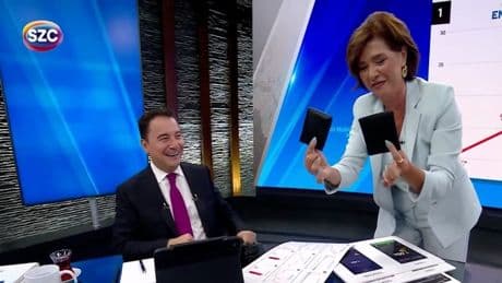 Ali Babacan'ın cebinden çift cüzdan çıktı