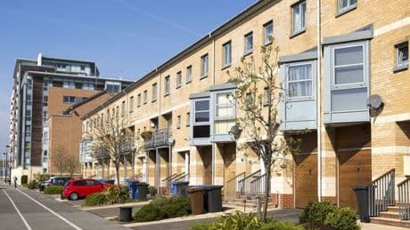 Drivers in England urged not to park on driveway this weekend