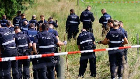 Sie graben nur 600 m vom Tatort entfernt - Leiche vom Westerwald-Killer gefunden?