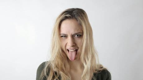Àlex Contijoch, osteópata: “A través de la observación de la lengua podemos averiguar los trastornos”