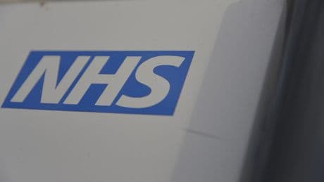 Bosses of failing NHS hospitals will have pay docked while top performers can get £30,000 bonuses under new reforms