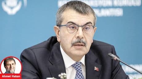 Yusuf Tekin neden farklı bir bakan
