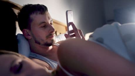 Micro-Cheating - Bin ich nur nett, oder gehe ich schon fremd?