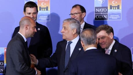Otan : la France se dit prête à se rallier à l'objectif de 5% du PIB en dépenses de sécurité