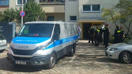 Er hatte ein Annäherungsverbot - Frau leblos in Flur gefunden, Ex-Mann festgenommen