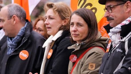 "Les patrons ont sabré le champagne!": 5 syndicats se sont réunis en visio ce vendredi pour préparer la riposte au plan Bayrou