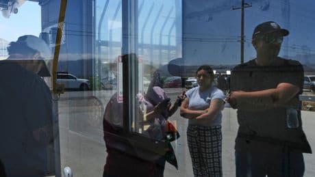 Appeals court keeps order blocking Trump administration from indiscriminate immigration sweeps