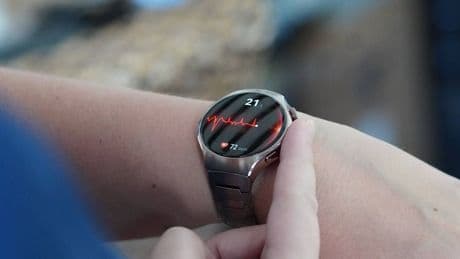 Este es el reloj que ha conseguido calmar mi hipocondría. Ahora ya no quiero usar otro
