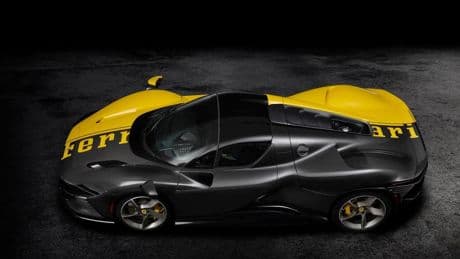 Ferrari Daytona SP3 Tailor Made: un pezzo unico all’asta per beneficenza