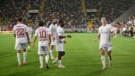 Antalyaspor, Gençlerbirliği'ni tek golle geçti