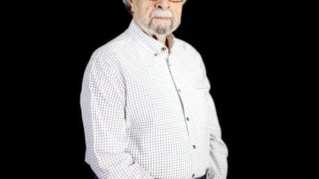 Juan Antonio Ortega y Díaz-Ambrona: "El centro en España está en descomposición, pero quizá Feijóo lo pueda recomponer"