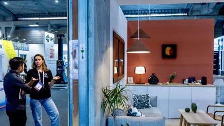 La construcción urge pactos en vivienda en el salón Construmat