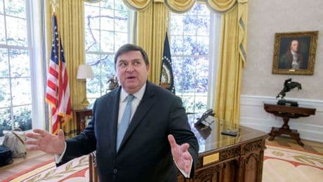A replica Oval Office near the White House just got a Trump makeover