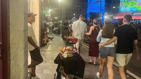 La Policía quiere evitar que los vendedores ambulantes de comida accedan al recinto festivo