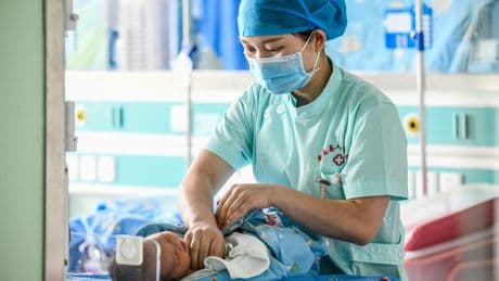 Chine : pour stimuler la natalité, le gouvernement versera des allocations aux parents