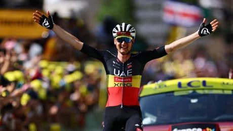 Wellens agasaja a Pogacar con otro 'souvenir'