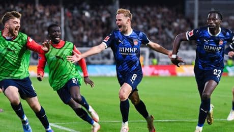 Bundesliga-Relegation: Heidenheim rettet sich Sekunden vor dem Ende