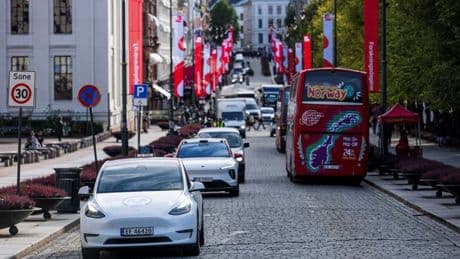 "Il n'y a pas de honte à en avoir une": à l'inverse de l'Europe, les ventes de Tesla font un bond de 213% en Norvège