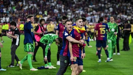 Flick: "¿Casadó y Fermín? No quiero perder a ningún jugador"
