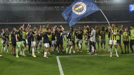 Fenerbahçe, 27 yıl sonra bir ilki başardı