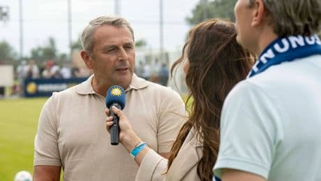 WhatsApp hat ihm geholfen - So gelang Allofs der Rasmussen-Deal