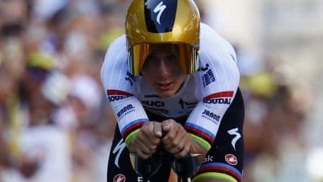 Evenepoel vuela y Pogacar ya es líder