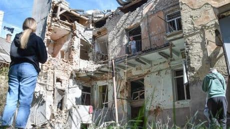 En direct, guerre en Ukraine : les bombardements russes ont coûté la vie à neuf civils depuis la nuit dernière