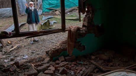 A Night in Kashmir, Caught Between India and Pakistan’s Fight