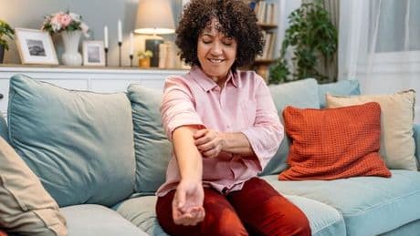 Three tell-tale signs itchy bites are actually from bed bugs