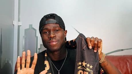 Wilfried Singo, Galatasaray tarihindeki 212. yabancı futbolcu oldu!